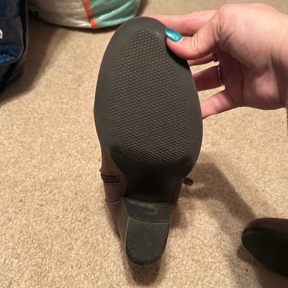 Brown Booties ๐ - Picture 7 of 8